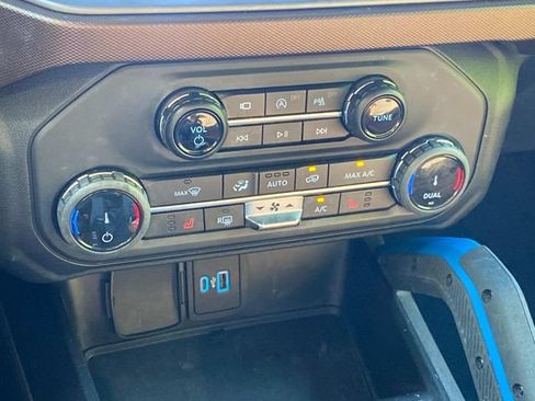 Used 2022 Ford Bronco Outer Banks AWD/4WD image 26