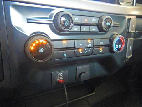Used 2025 Ford F150 XL AWD/4WD image 42