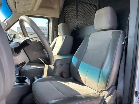 Used 2019 Nissan NV 2500 SV w/ Navigation Package image 7