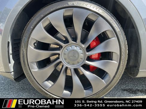 Used 2022 Tesla Model Y Performance AWD/4WD image 33