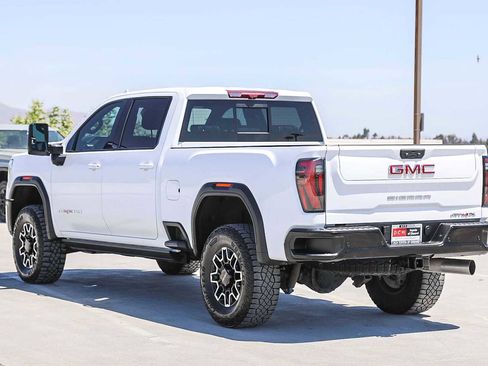 Used 2024 GMC Sierra 2500 AT4X AWD/4WD image 7