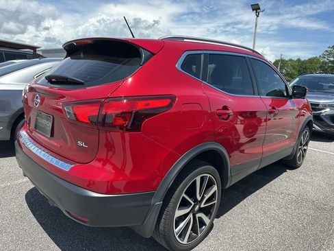 Used 2018 Nissan Rogue Sport SL FWD image 7