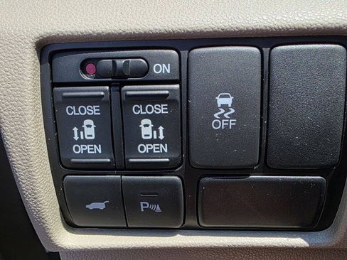 Used 2013 Honda Odyssey Touring image 21