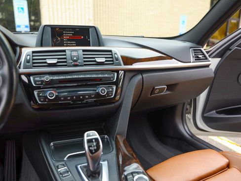 Used 2017 BMW 340i Sedan image 33