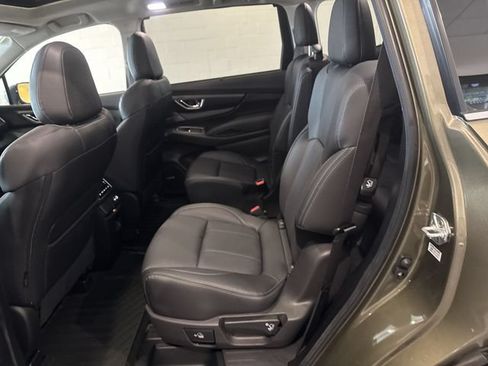 Used 2026 Subaru Ascent Limited AWD/4WD image 13