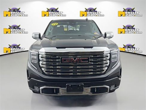 Used 2024 GMC Sierra 1500 Denali image 2