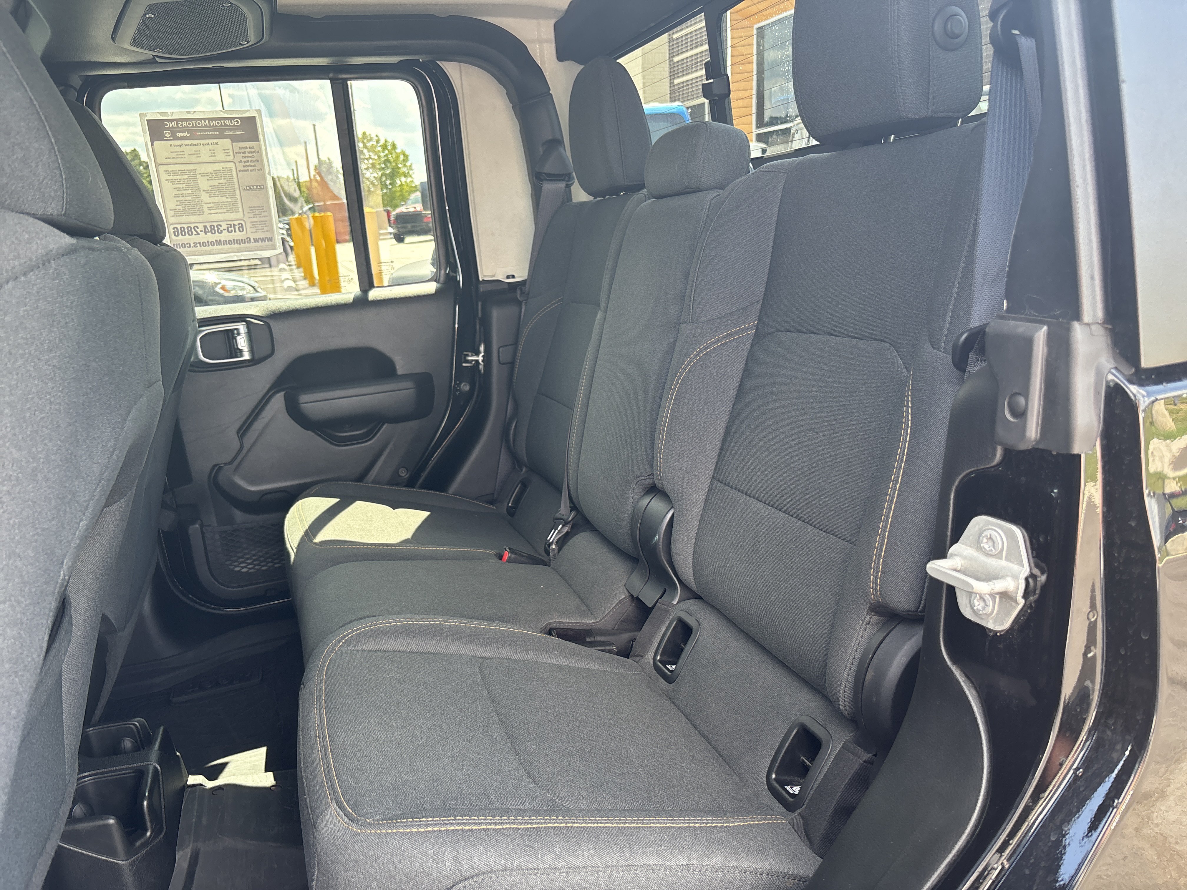 Used 2024 Jeep Gladiator Sport AWD/4WD image 30