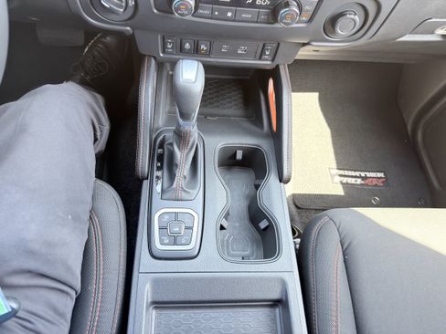 Used 2026 Nissan Frontier PRO-4X AWD/4WD image 33