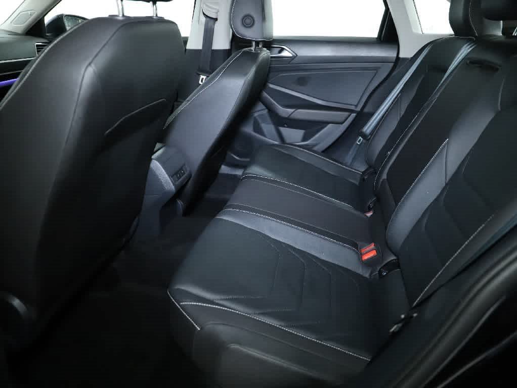 Used 2024 Volkswagen Jetta SEL FWD image 14