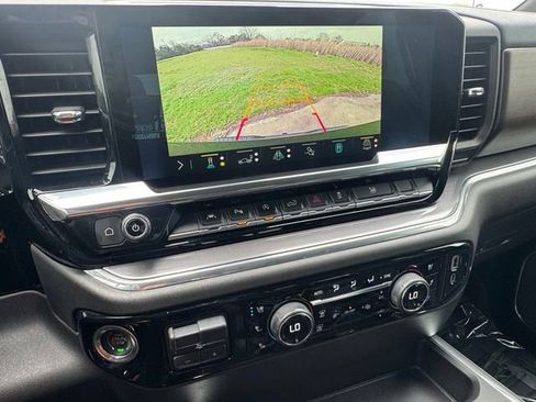 Used 2023 Chevrolet Silverado 1500 High Country w/ High Country Premium Package image 8