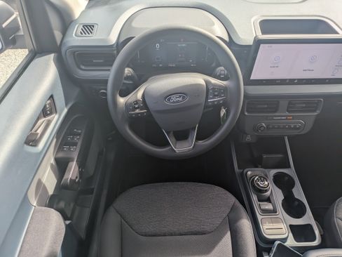 New 2025 Ford Maverick XL image 13