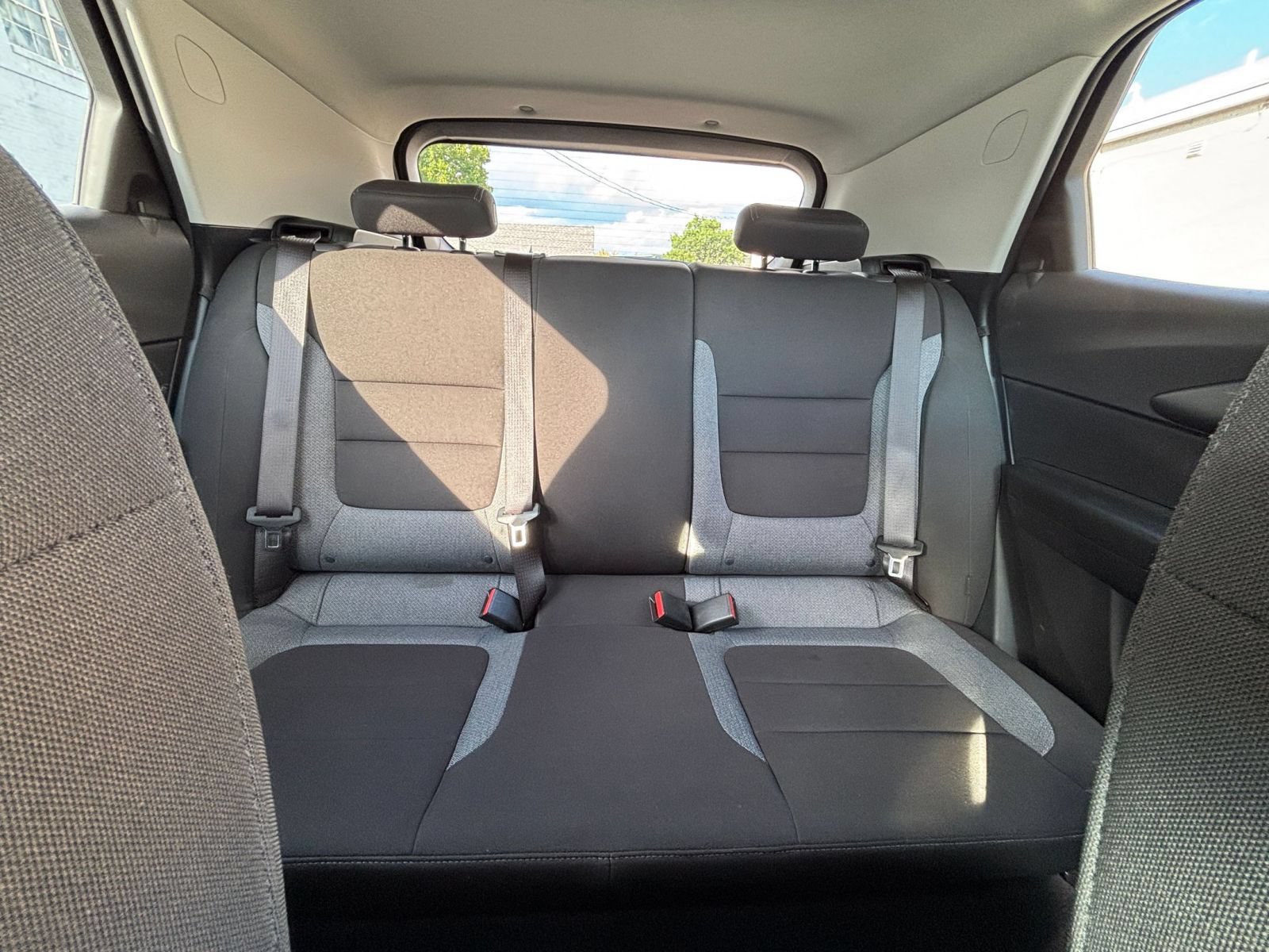 Used 2025 Chevrolet TrailBlazer LT FWD image 36
