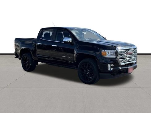 Used 2022 GMC Canyon Denali w/ Denali Black Edition Package RWD image 3