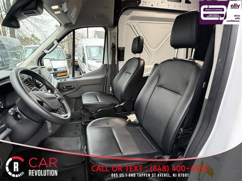 Used 2024 Ford Transit 250 148 High Roof AWD image 9