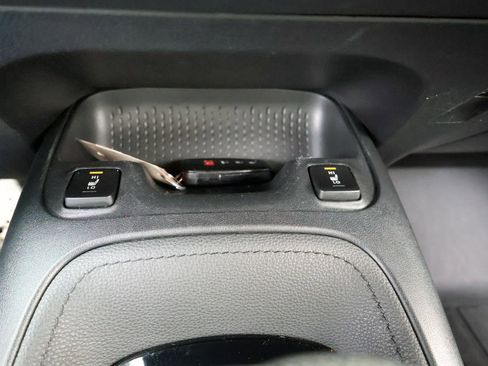 Used 2020 Toyota Corolla XSE image 46