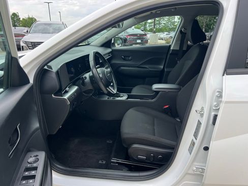 Used 2024 Hyundai Kona SEL FWD image 22