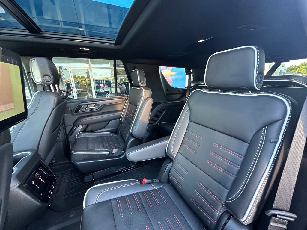 Used 2026 GMC Yukon AT4 Ultimate AWD/4WD image 36