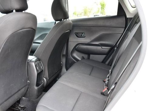 Used 2024 Hyundai Kona SEL image 15