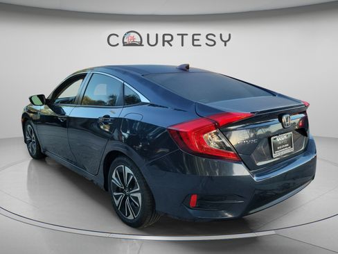 Used 2018 Honda Civic EX-L image 2