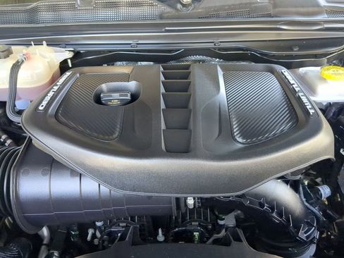Used 2025 RAM 1500 Limited w/ Off Road Group AWD/4WD image 10