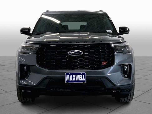 Used 2025 Ford Explorer ST w/ Sun And Sound Package RWD image 4