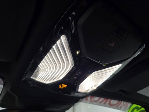 Used 2025 BMW X5 xDrive40i image 30