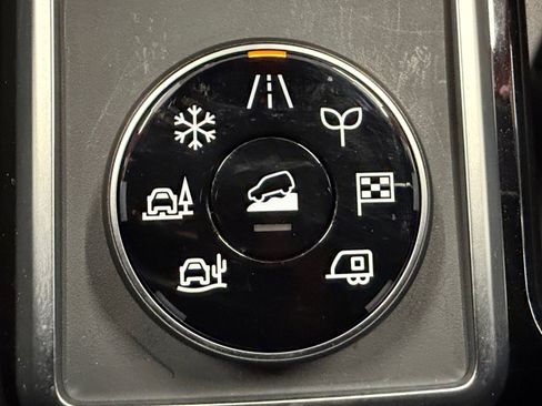 Used 2026 Nissan Pathfinder SV image 39