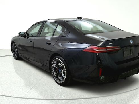 Used 2024 BMW i5 M60 w/ Premium Package AWD/4WD image 5