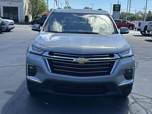 Certified 2023 Chevrolet Traverse LT FWD image 3