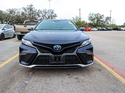 Used 2022 Toyota Camry XSE w/ Cold Weather Package image 4