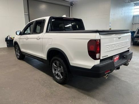 Used 2024 Honda Ridgeline TrailSport image 5
