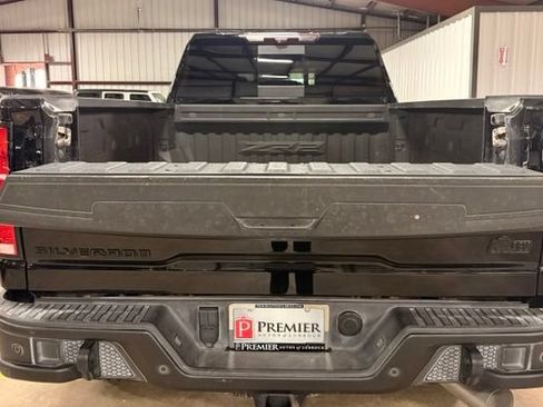 Used 2024 Chevrolet Silverado 2500 ZR2 w/ ZR2 Bison Edition AWD/4WD image 5