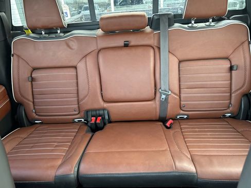 Used 2024 GMC Sierra 3500 Denali Ultimate image 26