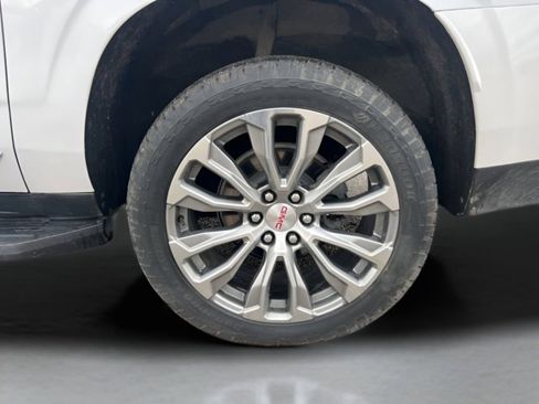 Used 2022 GMC Yukon XL Denali w/ Max Trailering Package image 14