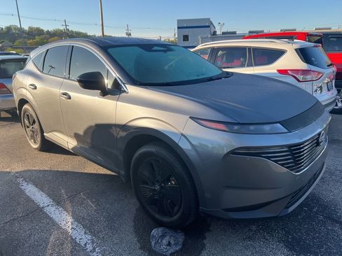 Used 2025 Nissan Murano SV image 1