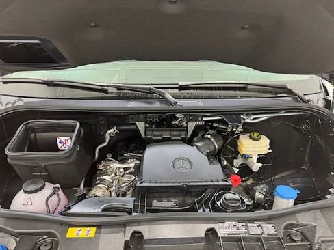 New 2024 Mercedes-Benz Sprinter 144 Cargo image 14