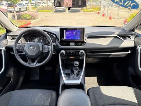 Used 2024 Toyota RAV4 XLE FWD image 26