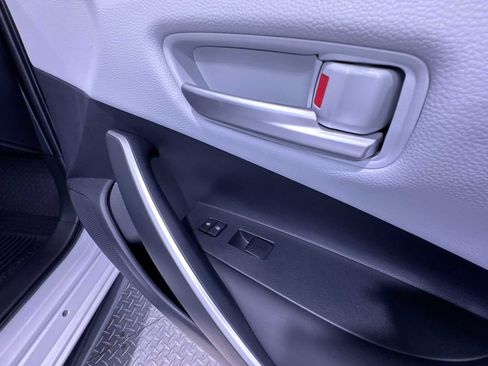 Used 2022 Toyota Corolla SE FWD image 36