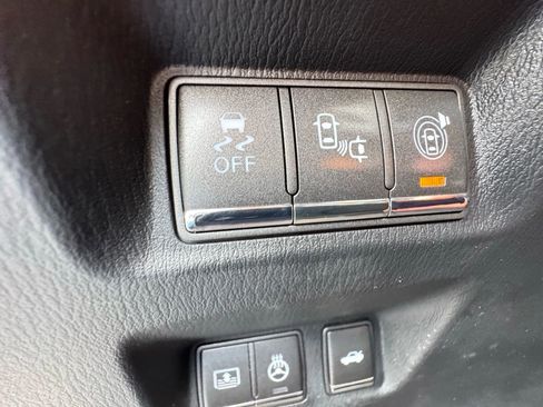 Used 2016 INFINITI Q70 3.7 w/ Sport Package image 21