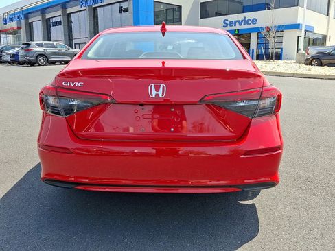 Certified 2023 Honda Civic EX image 6