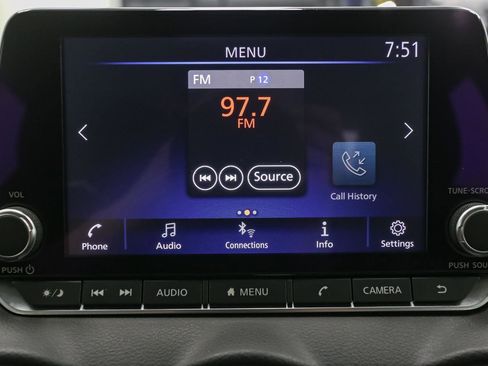 Used 2020 Nissan Sentra SR w/ Premium Package FWD image 25