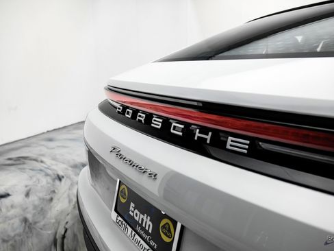 Used 2025 Porsche Panamera w/ Premium Package image 29
