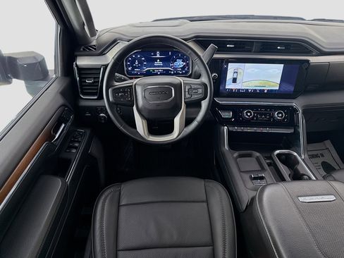 Used 2024 GMC Sierra 3500 Denali w/ Technology Package image 24