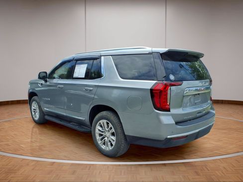 Used 2024 GMC Yukon SLT w/ SLT Luxury Package AWD/4WD image 5