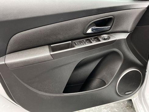 Used 2016 Chevrolet Cruze LTZ w/ Sun, Sound and Sport Package FWD image 7