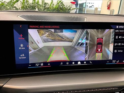 Used 2025 BMW 230i Coupe w/ Convenience Package image 29