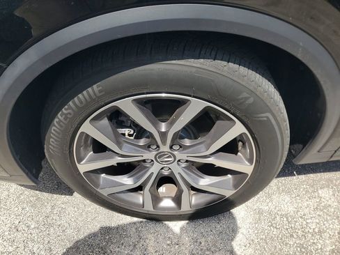 Certified 2024 Acura MDX FWD w/ Technology Package image 4