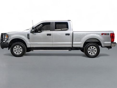 Used 2022 Ford F250 XL w/ STX Appearance Package image 9