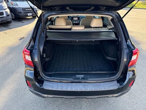 Used 2017 Subaru Outback 2.5i Limited image 12