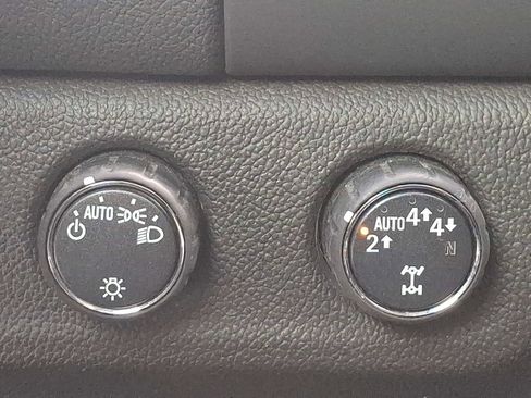 Used 2022 Chevrolet Colorado LT image 25